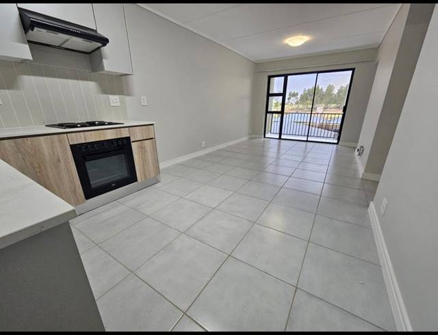 2 BEDROOM PROPERTY TO RENT IN MOOIKLOOF